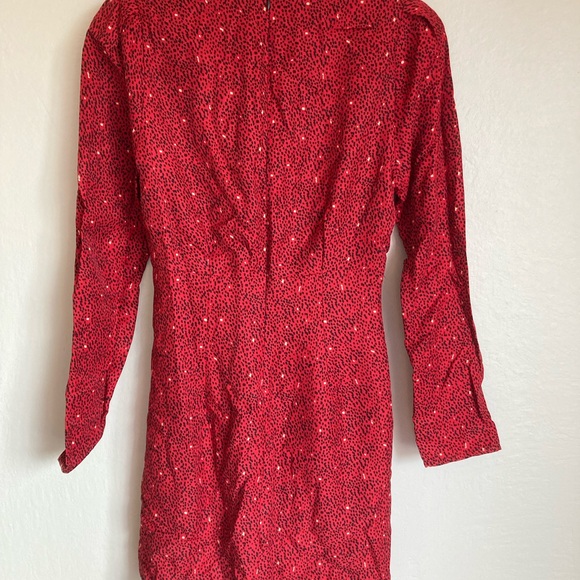 NWTS ZARA Dot Printed Ruched Deep V-Neck
Long Sleeve Mini Dress Red size (S) - Picture 4 of 10